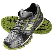 876 Trail Runner Shoes by New Balance�