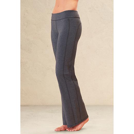 Athleta Kickbooty Pants<br />
