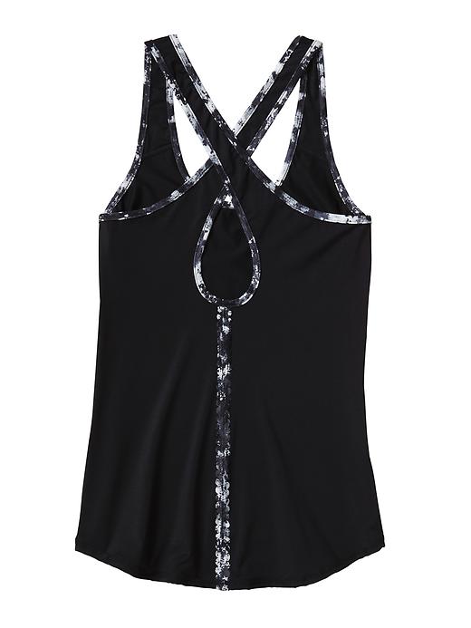 View large product image 2 of 2. Roca Chica Scallop Swim Tank