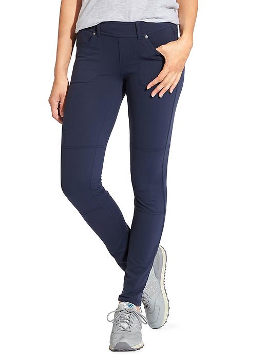 Tall jeggings for women Long Tall Sally ($$) Tall women's specialty shop offering a selection of jeggings as well as other ladies clothing styles such as tops, dresses, skirts, suits, coats, activewear, sleepwear, swimwear, and maternity. Extended sizes are available.