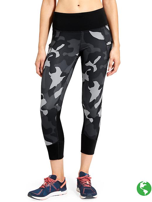 Athleta Camo Relay Capri 2.0 Black