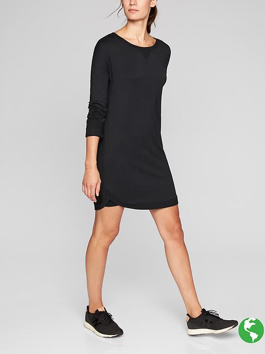 Athleta Recharge Dress Black