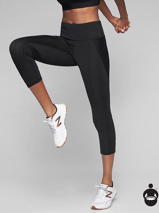 Athleta Stealth Capri Black