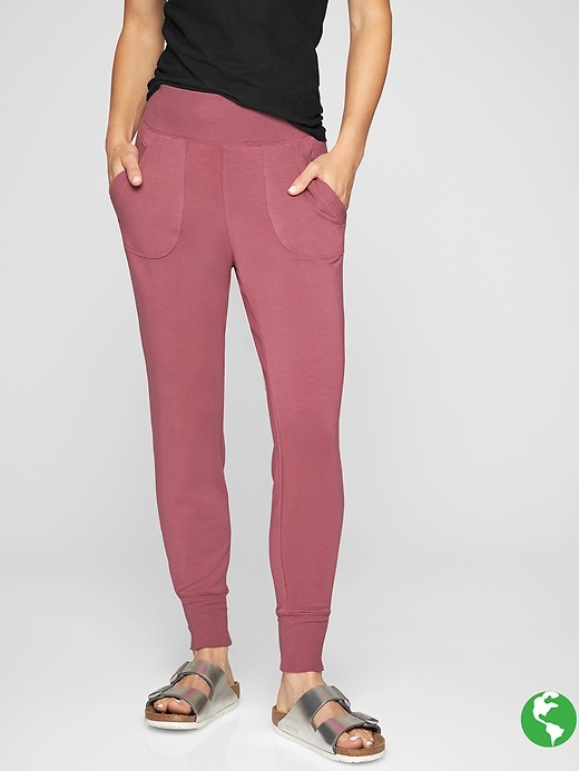 Athleta Restore Jogger Meadow Mauve