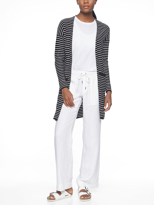 Athleta Retreat Wrap Black/ Dove