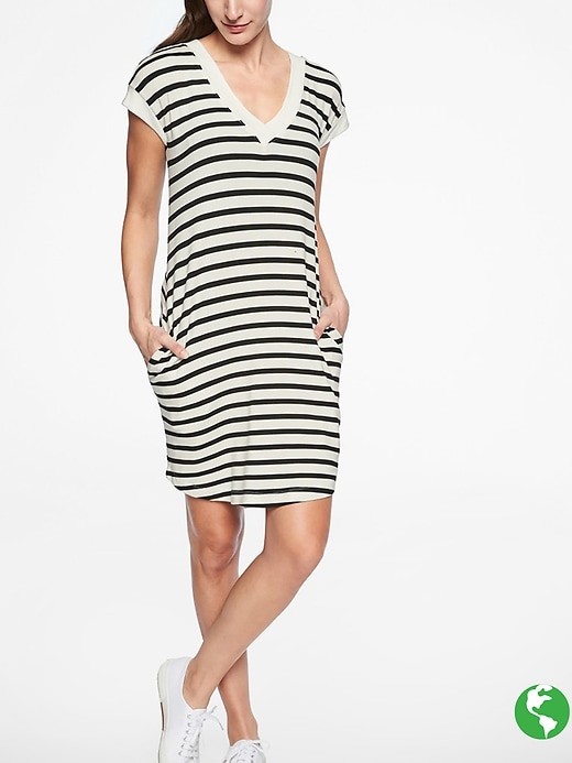 Athleta Newport Sweatshirt Dress Sea Salt/ Black