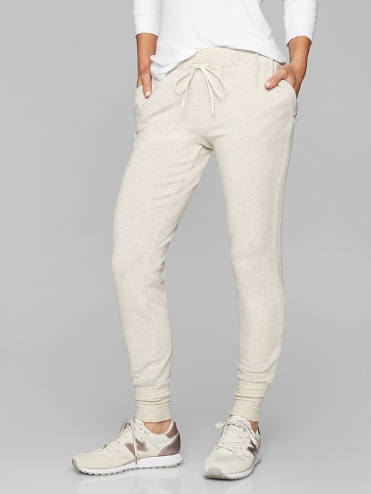 luxe coaster jogger