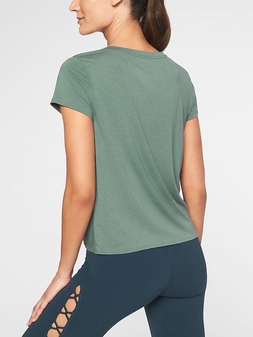 Essence Twist Tee Athleta