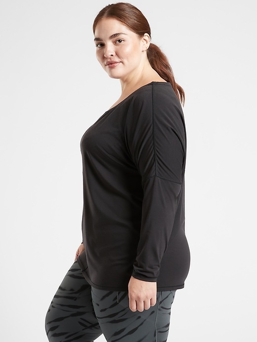 Essence Flow Top Athleta