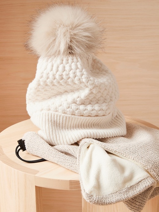 Image number 4 showing, Cozy Does It Beanie
