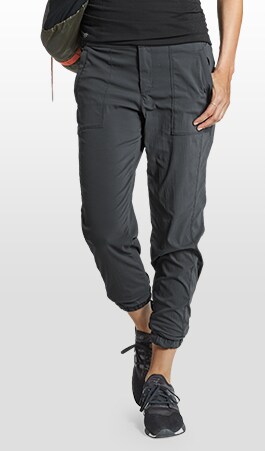 woman wearing trekkie pant