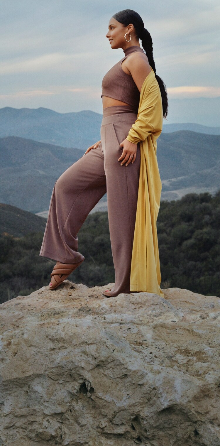 yoga clothing stores near me