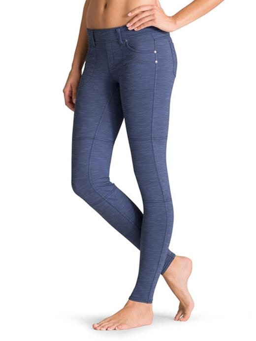 1 of 8 showing, with the color Amalfi Blue of product Colored Denim Bettona Jegging