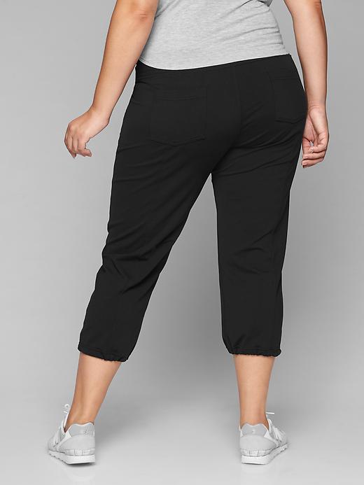 Image number 4 showing, Metro Slouch Capri