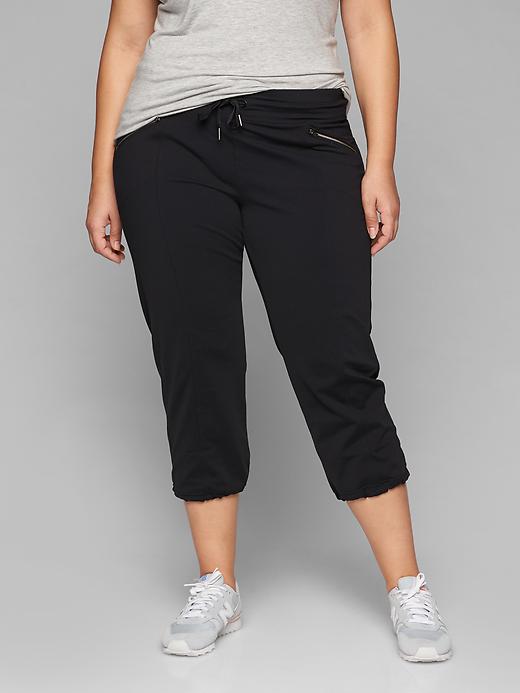 Image number 3 showing, Metro Slouch Capri