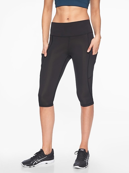 Athleta, Pants & Jumpsuits, Athleta Sculptec Trucool Leggings Cropped  Black Womens Small