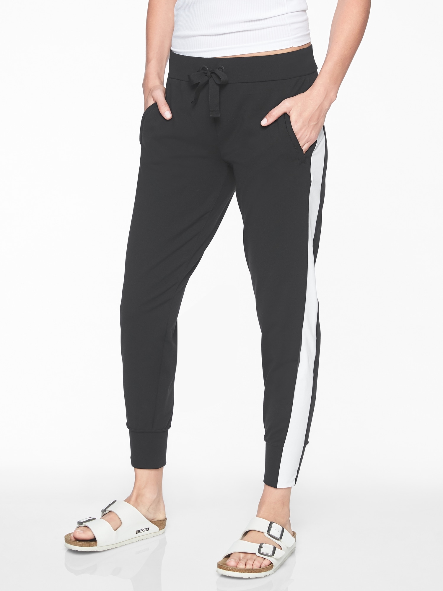 ATHLETA PANTS WOMENS Small Black Metro Slouch Joggers Sweatpants