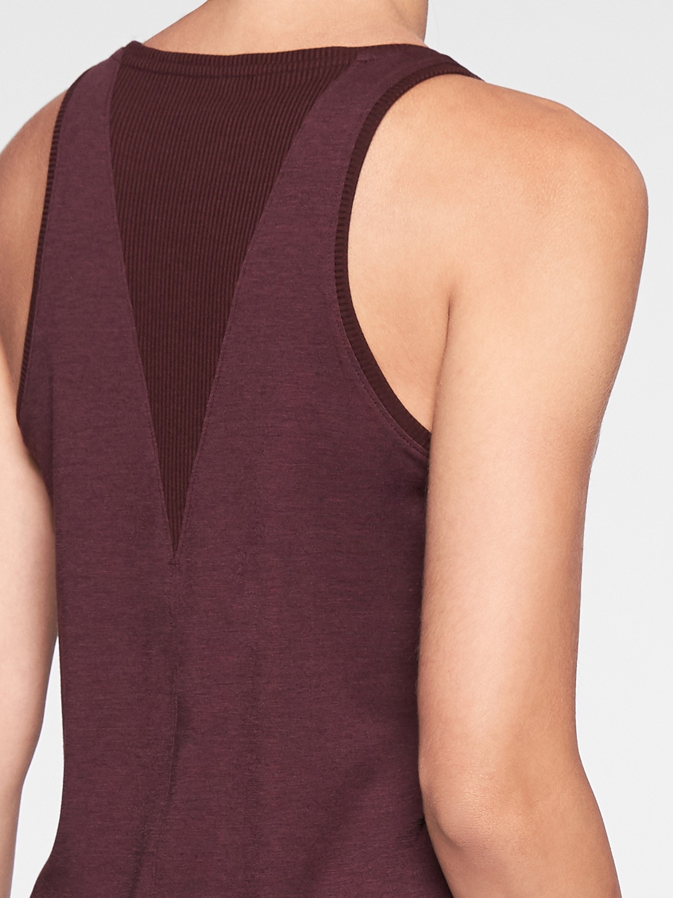 Essence Semi Fit Tank