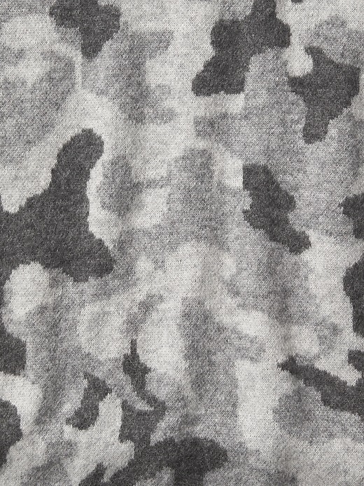 Image number 3 showing, Camo Jacquard Scarf