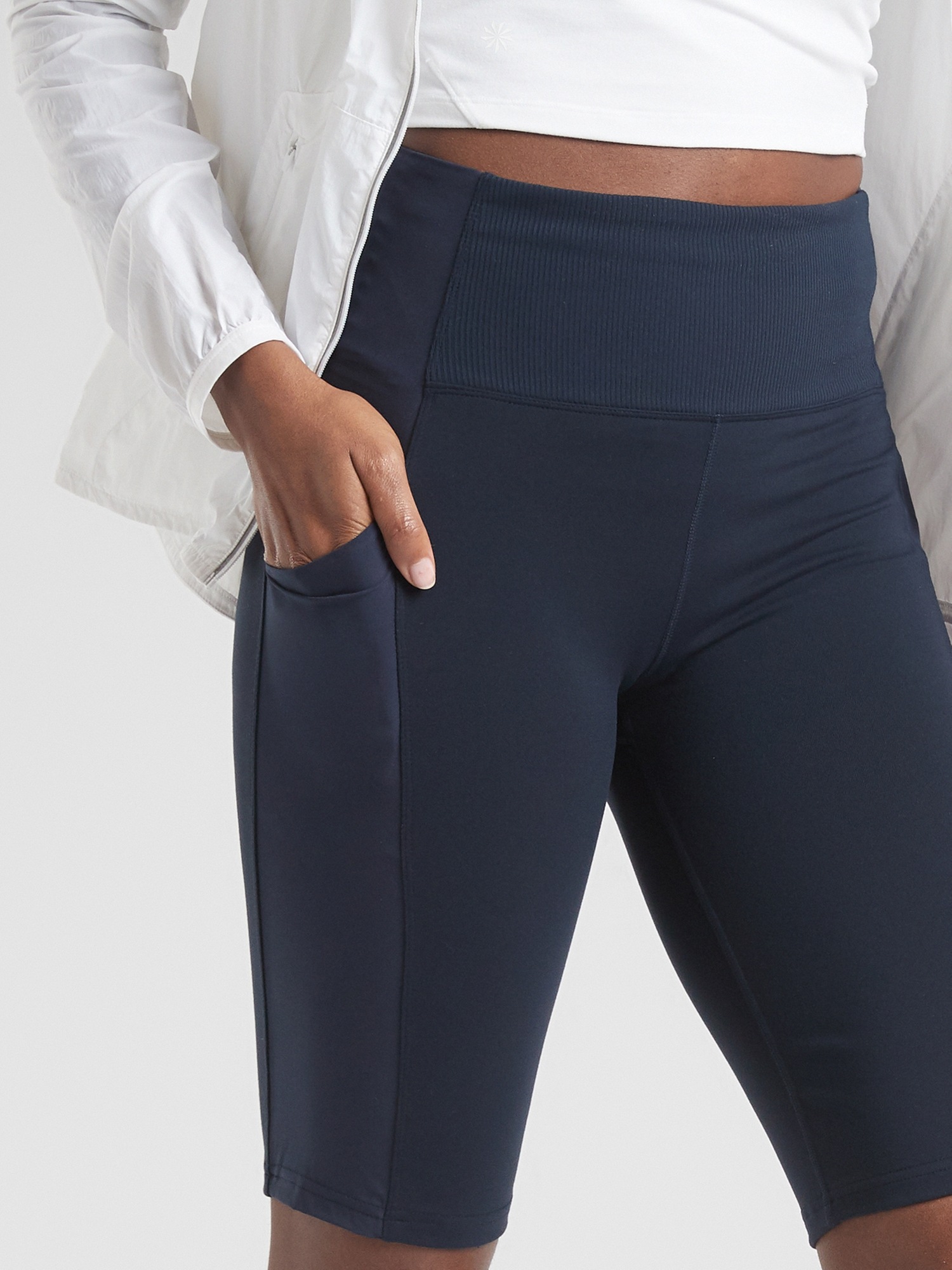 Athleta excursion hotsell hybrid tight