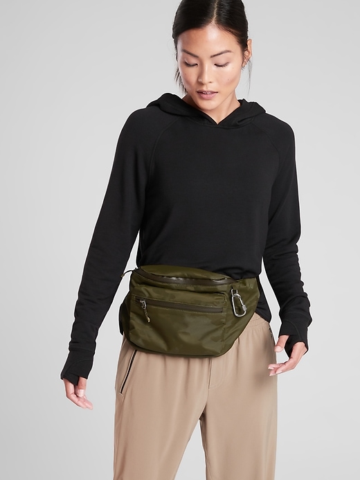 ヴェルディ 支給 非売品 移動ATHLETA ブラックウエストバッグ Athleta Crossbody All about Belt Bag The Power Of She Waist