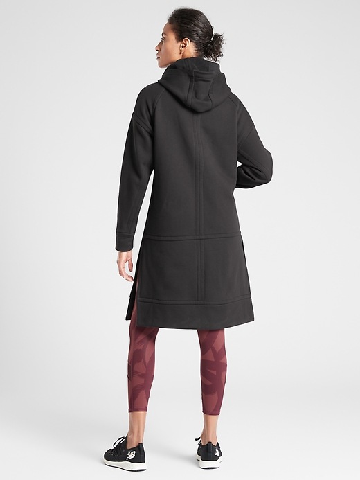 2 of 8 showing, with the color Black of product Tenacity Duster