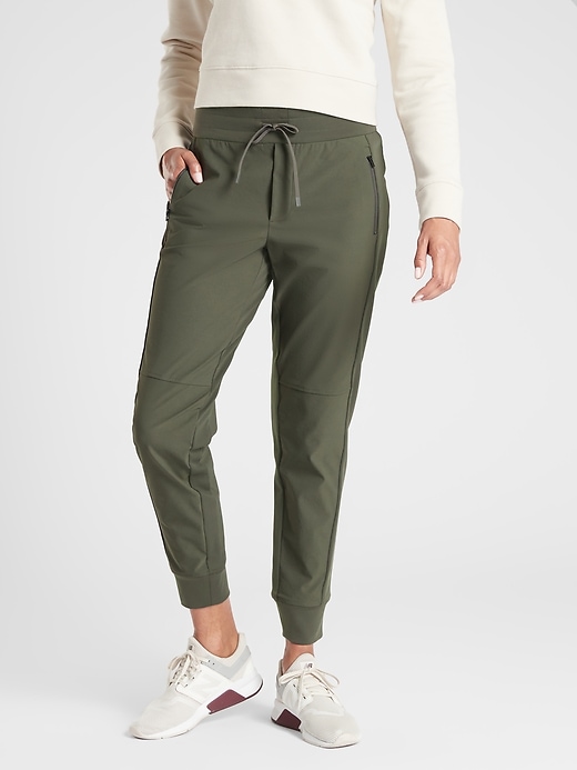 athleta joggers mens