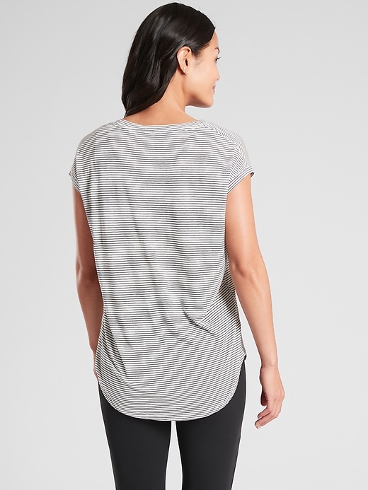 2 of 8 showing, with the color Black/ White of product Cloudlight Stratus Tee Stripe