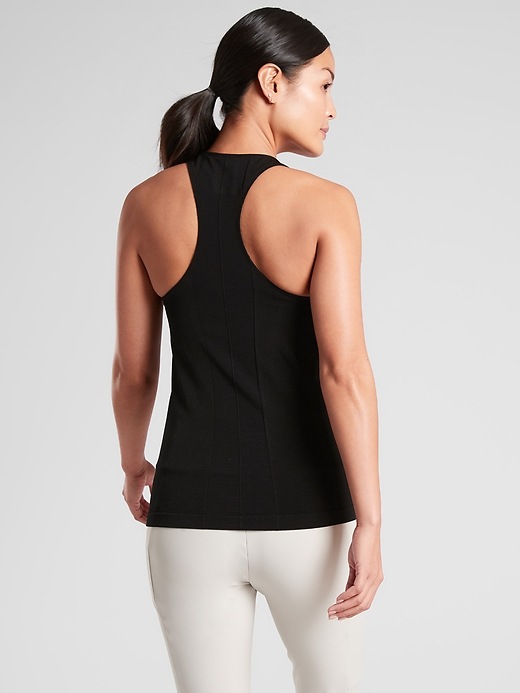2 of 8 showing, with the color Black of product Shortcut Tank
