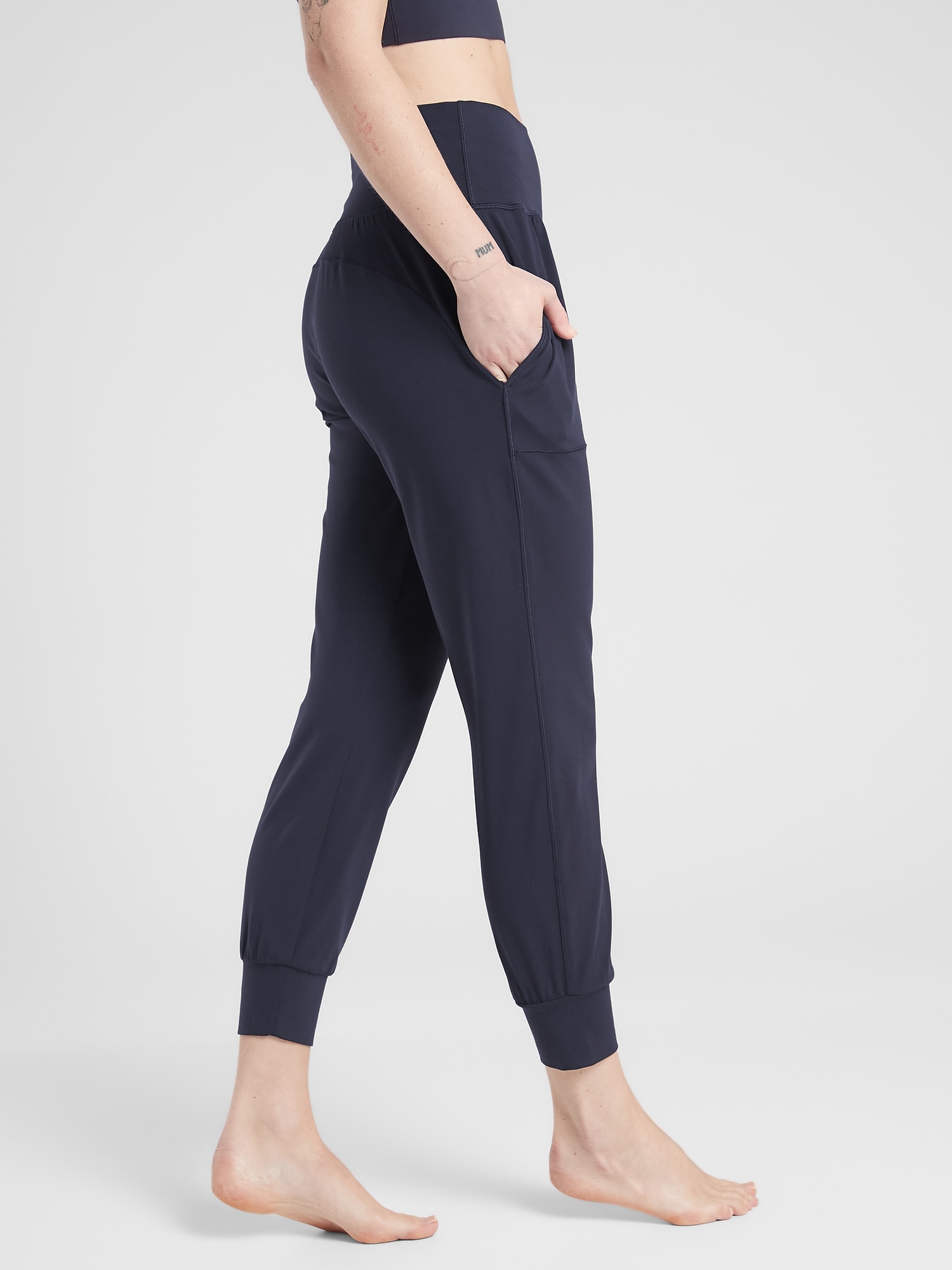 athleta sale joggers