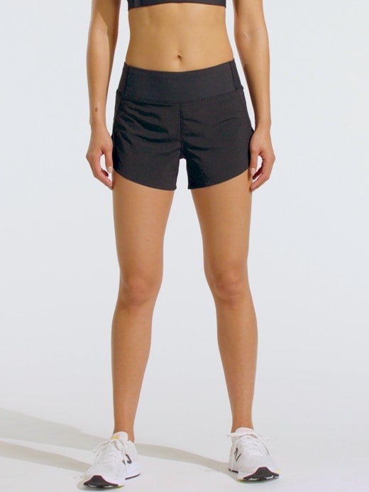 athleta running free short 3.5