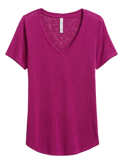 1 of 8 showing, with the color Magnolia Purple of product Breezy Scoop V Tee