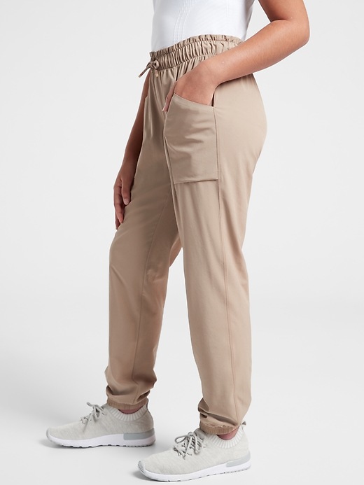 Image number 3 showing, Athleta Girl Explore More Pant