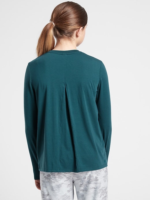 Image number 2 showing, Athleta Girl Pleated Back Top