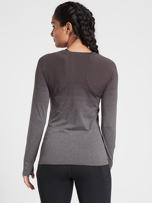 Momentum Gradient Heather Top | Athleta