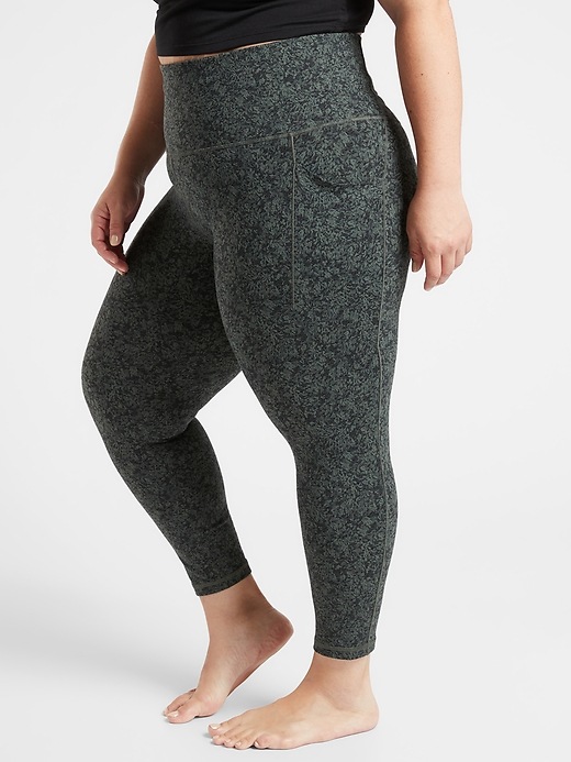 ATHLETA Salutation Stash Pocket 7/8 Textured Tight – Activejoyboutique