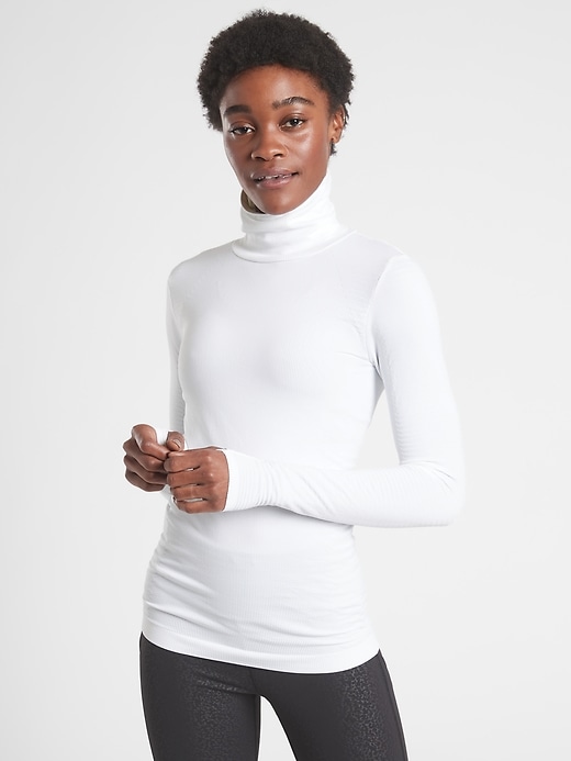 Athleta Flurry Blizzard Seamless Turtleneck. 1