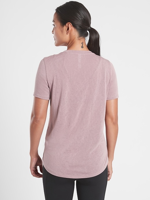 2 of 8 showing, with the color Flora Mauve of product Breezy Scoop V Tee