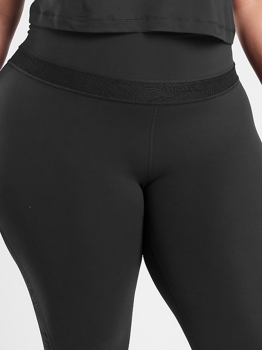 Luxe Lace 7/8 Tight