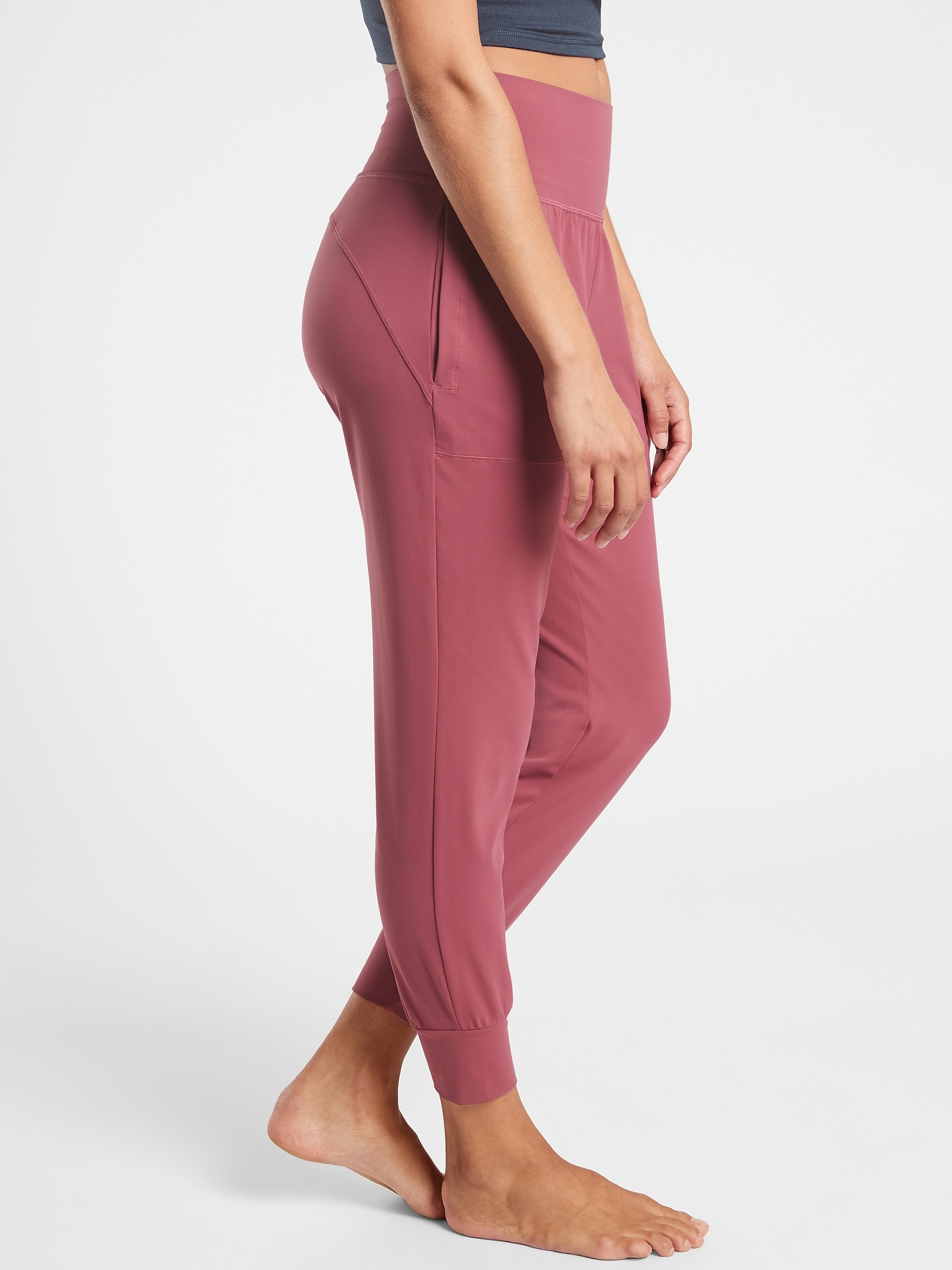 Salutation Jogger Athleta