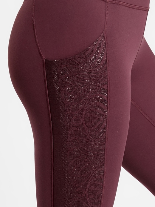 ATHLETA Salutation Stash Pocket II Laser Cut 7/8 Tight XS deals Spiced Cabernet