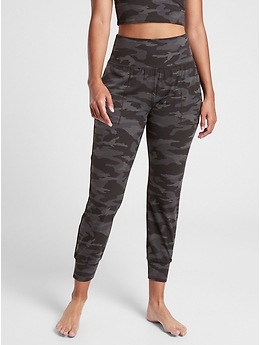 petite yoga pants with pockets