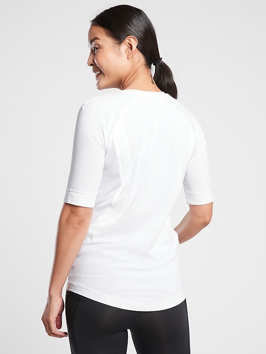 Image number 2 showing, Pacifica Illume UPF Fitted Tee