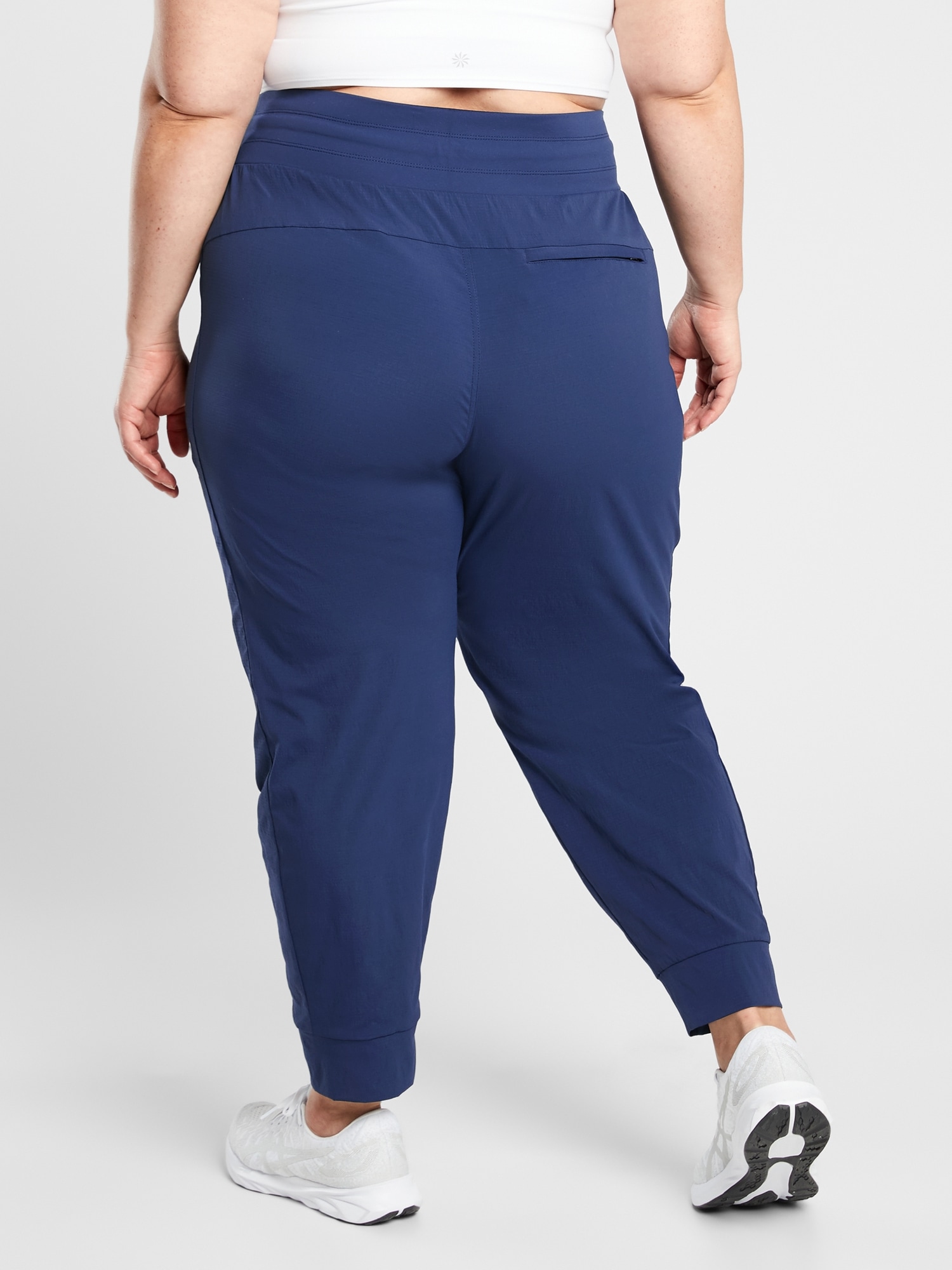 athleta trekkie jogger 2.0