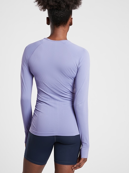 2 of 8 showing, with the color Dusk Purple of product Speedlight Seamless Top