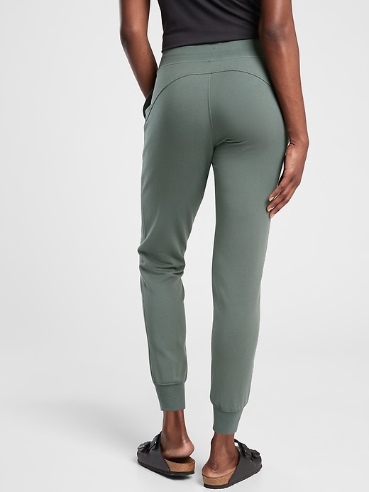 athleta balance jogger