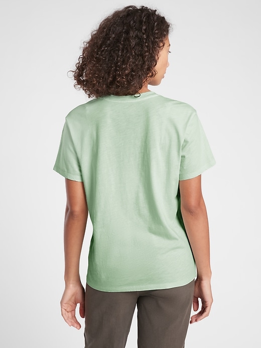 2 of 8 showing, with the color Lighthouse Green of product Organic Daily Relaxed Tee
