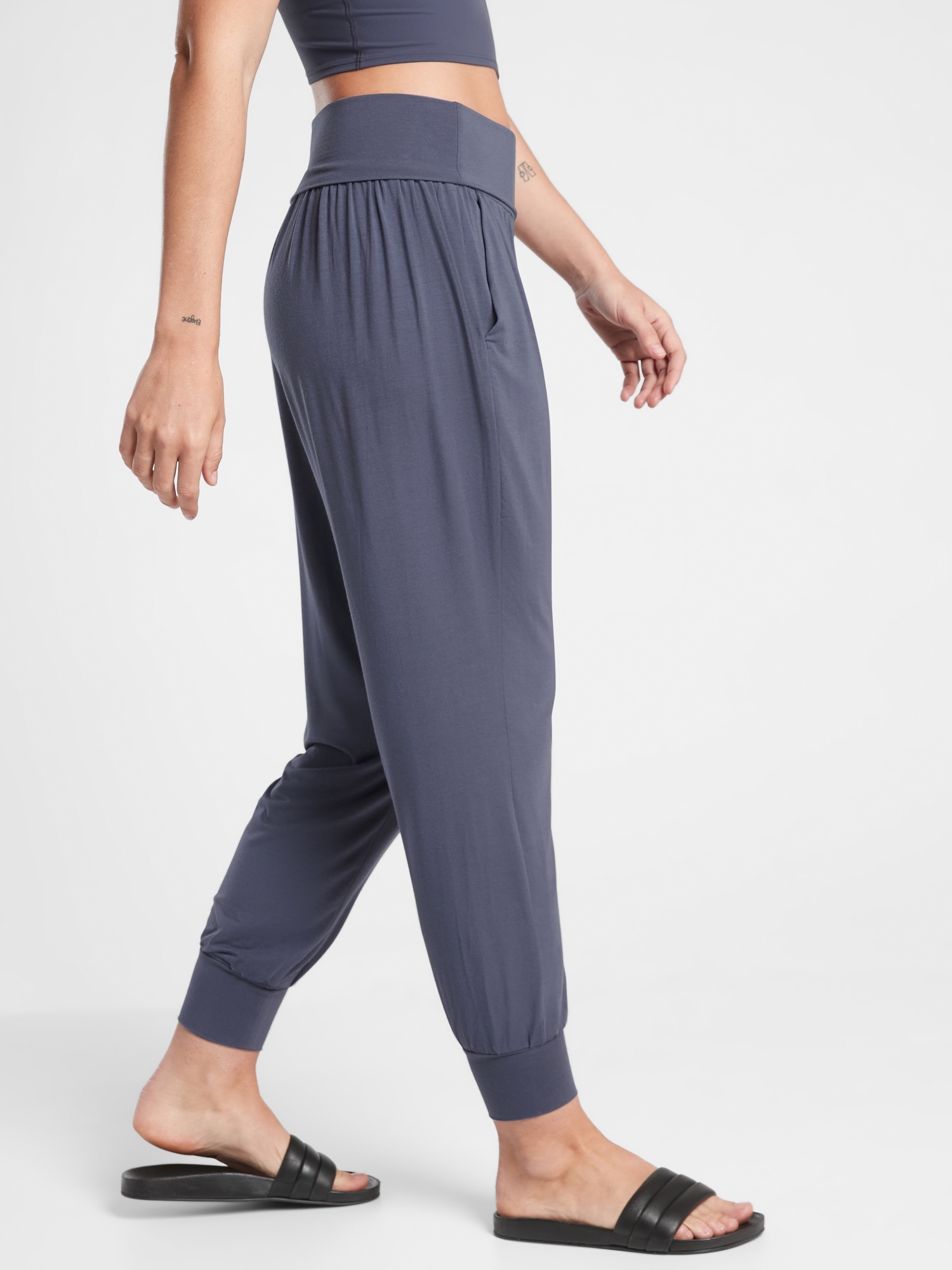 athleta sale joggers