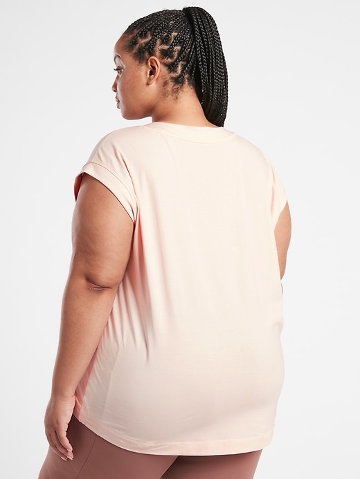 2 of 8 showing, with the color Ballerina Gown of product Avenue Tee