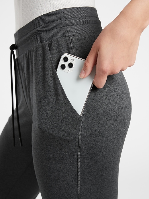 athleta uptempo jogger
